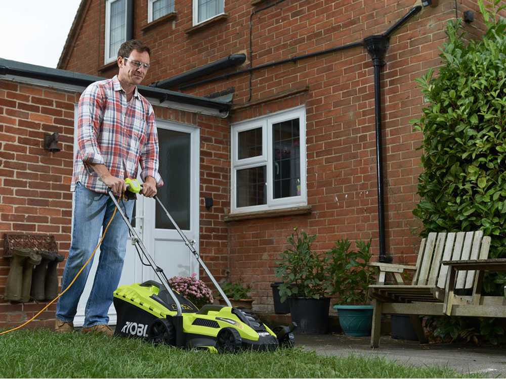 TOSAERBA 1300W RLM13E33S - immagine 3