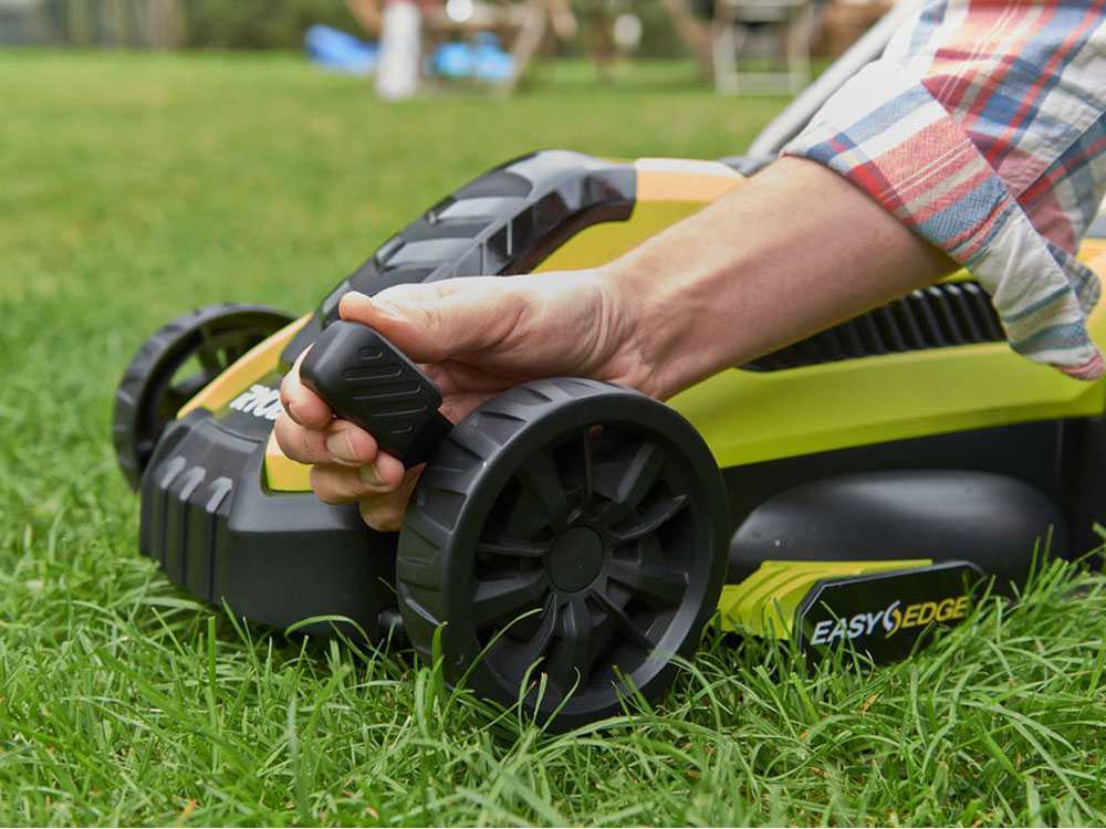 TOSAERBA 1300W RLM13E33S - immagine 9